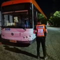 נהג אוטובוס נפצע באורח קל בתאונה ברח' יגאל אלון